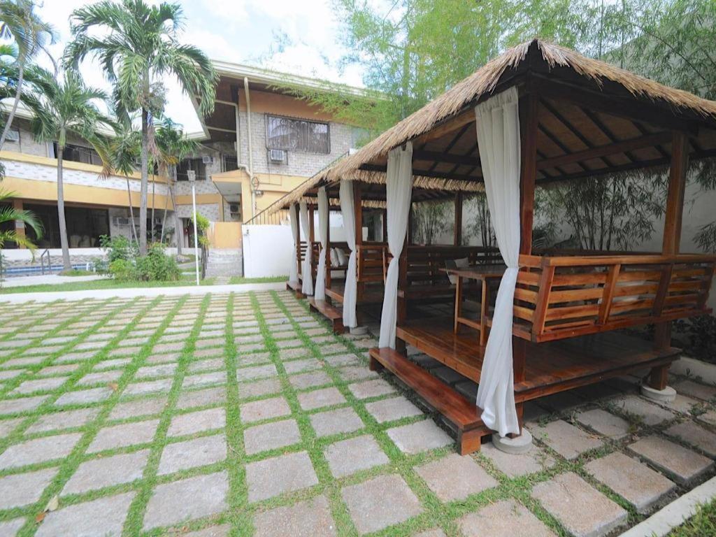 Vacation Hotel Cebu Exterior photo