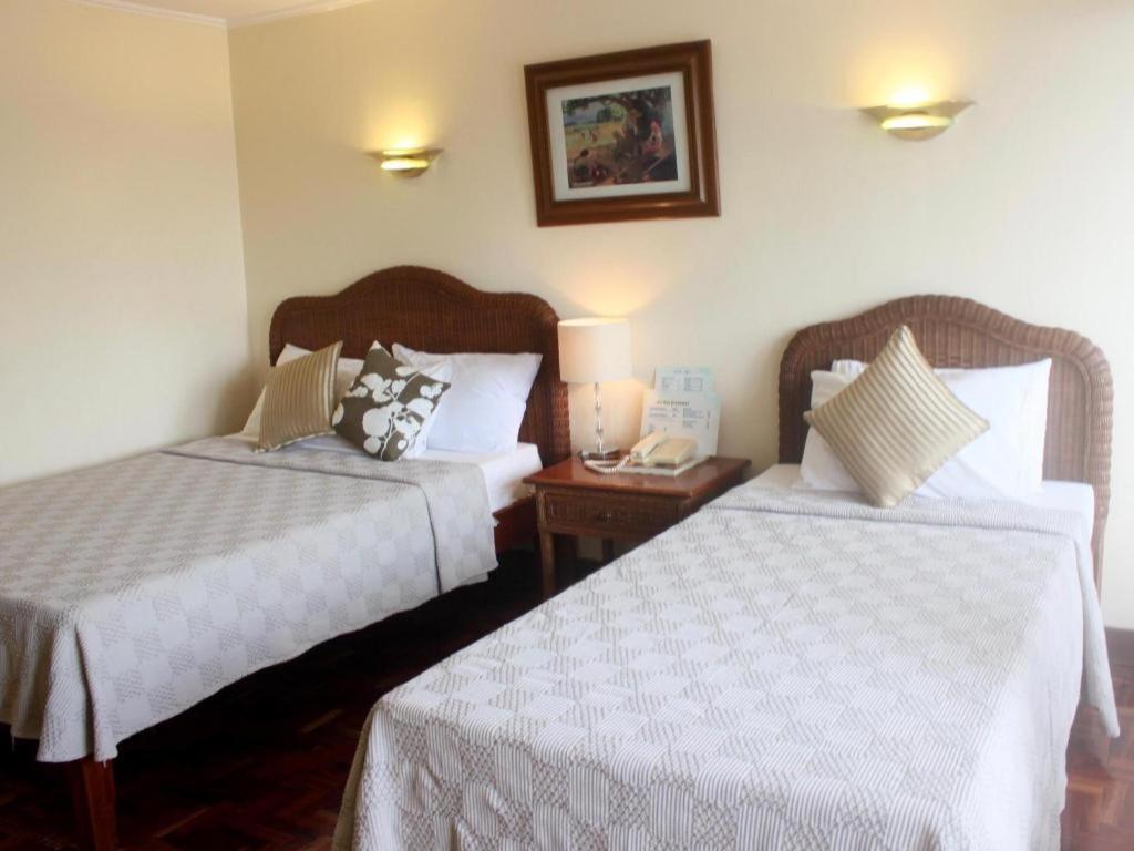 Vacation Hotel Cebu Exterior photo
