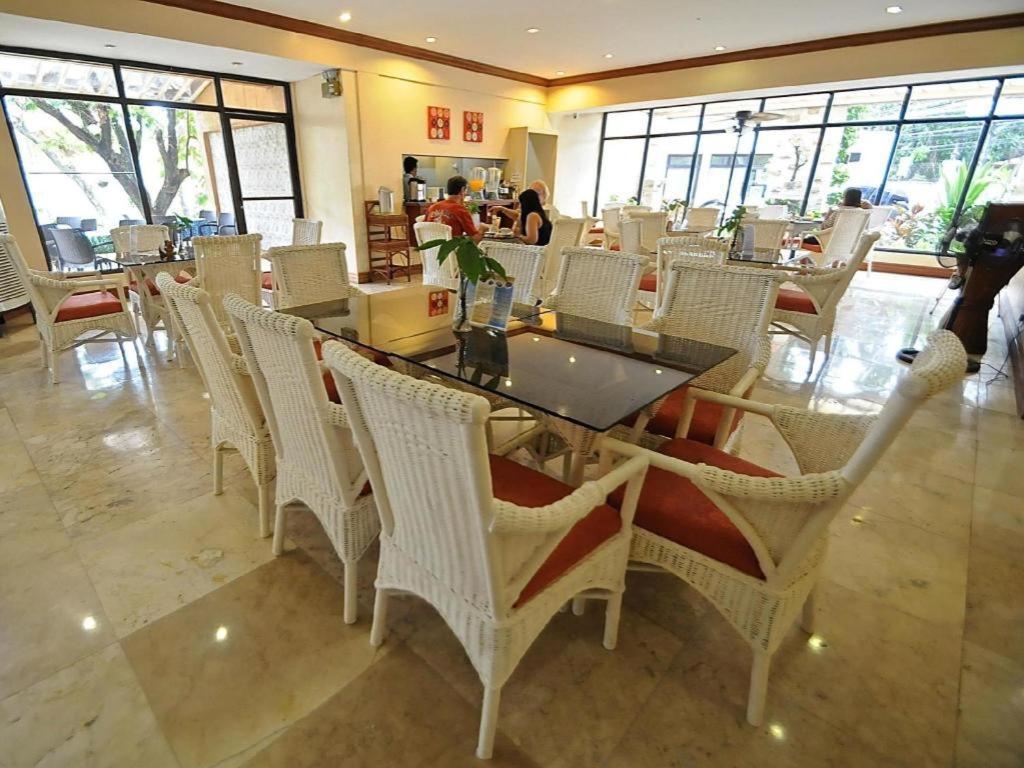 Vacation Hotel Cebu Exterior photo