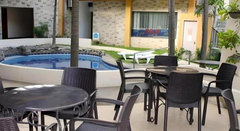 Vacation Hotel Cebu Exterior photo