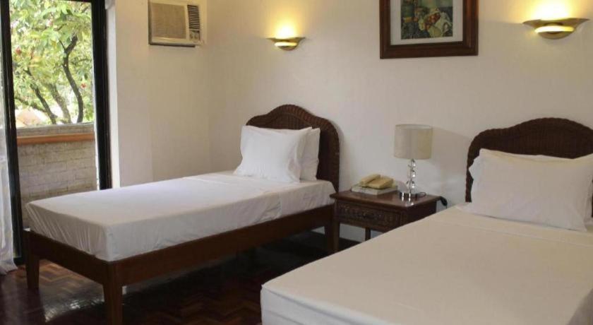 Vacation Hotel Cebu Exterior photo