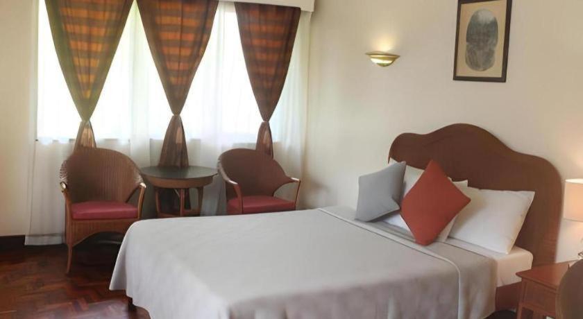 Vacation Hotel Cebu Exterior photo